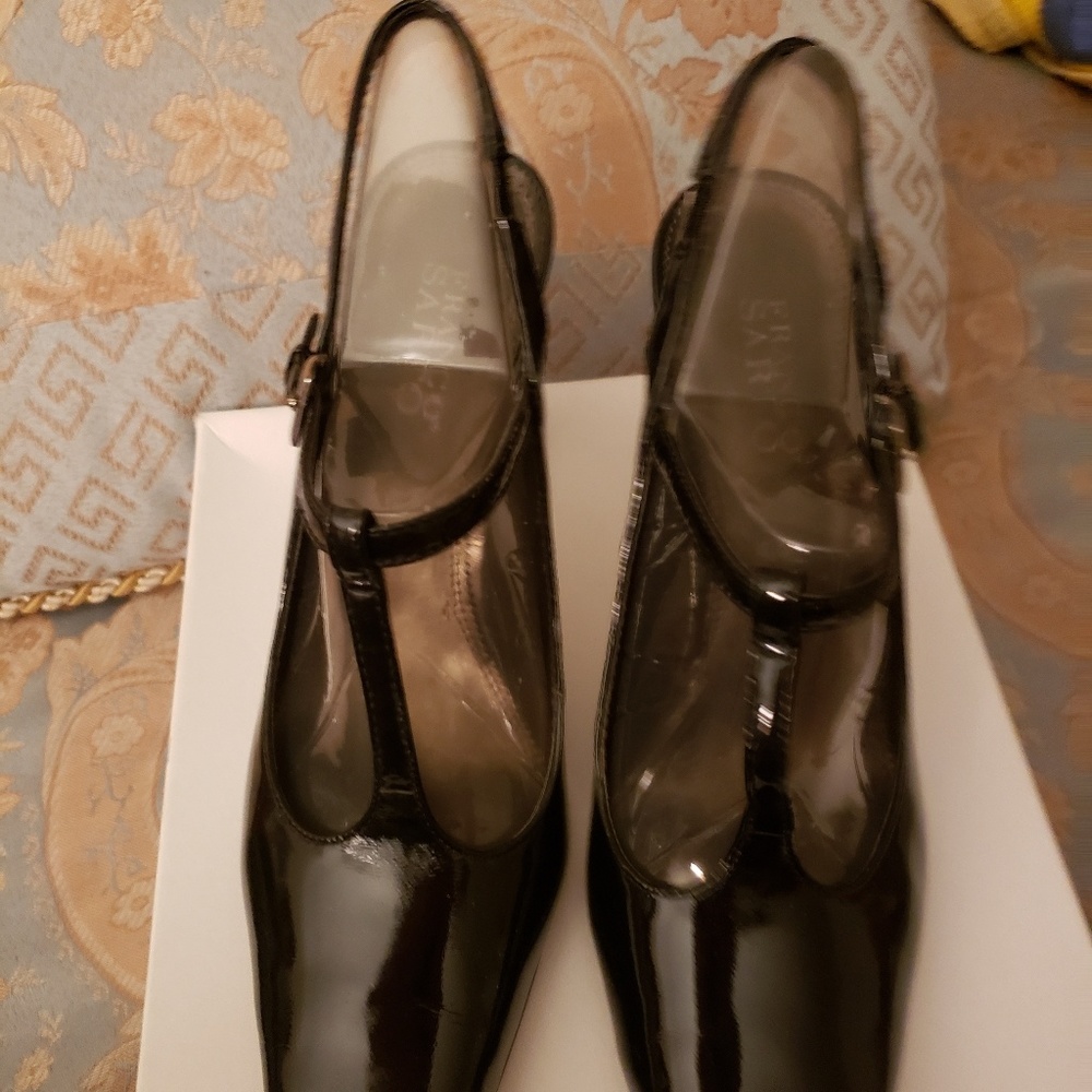 Ladies Black Patent Shoes